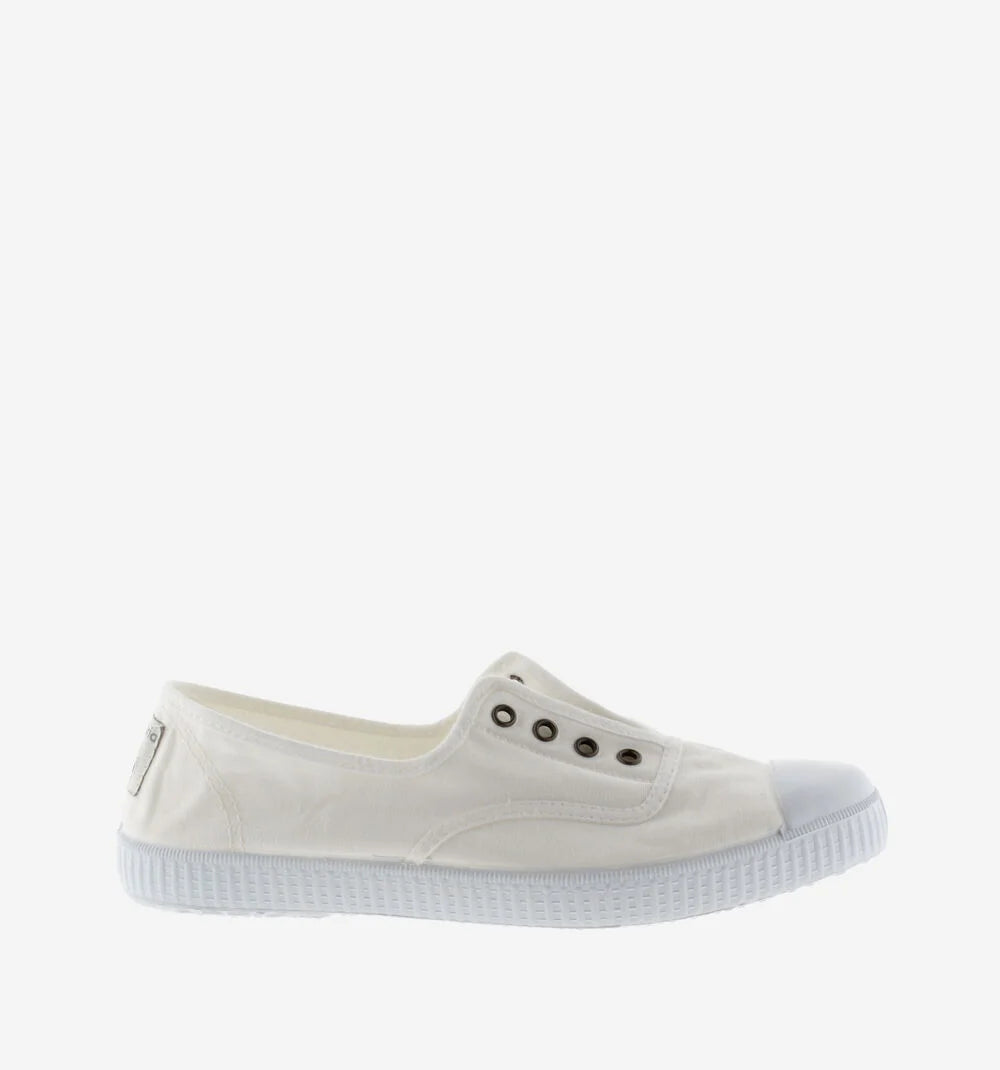 Victoria Canvas Shoe