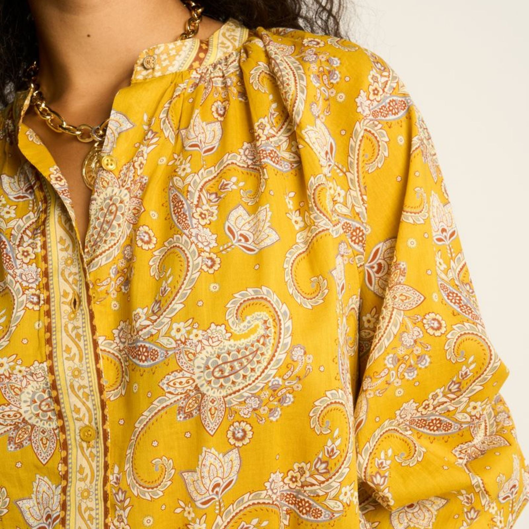 Petite Mendigote Tea Top