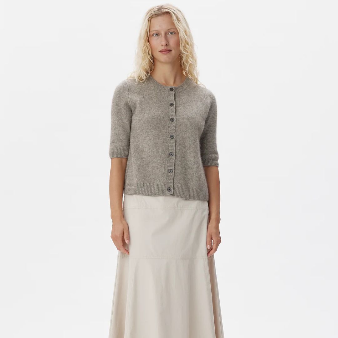 Six Ames Moi Cardi