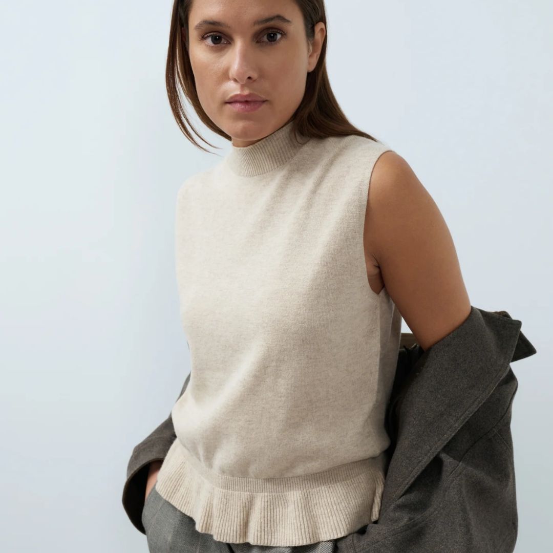 YAYA Flounce Hem Top